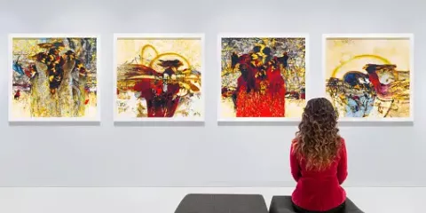 To translate an article for an Art Gallery